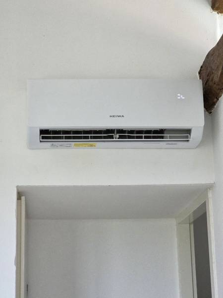 Installation climatisation Langoiran : climatisation bi-split Heiwa gamme Zen +