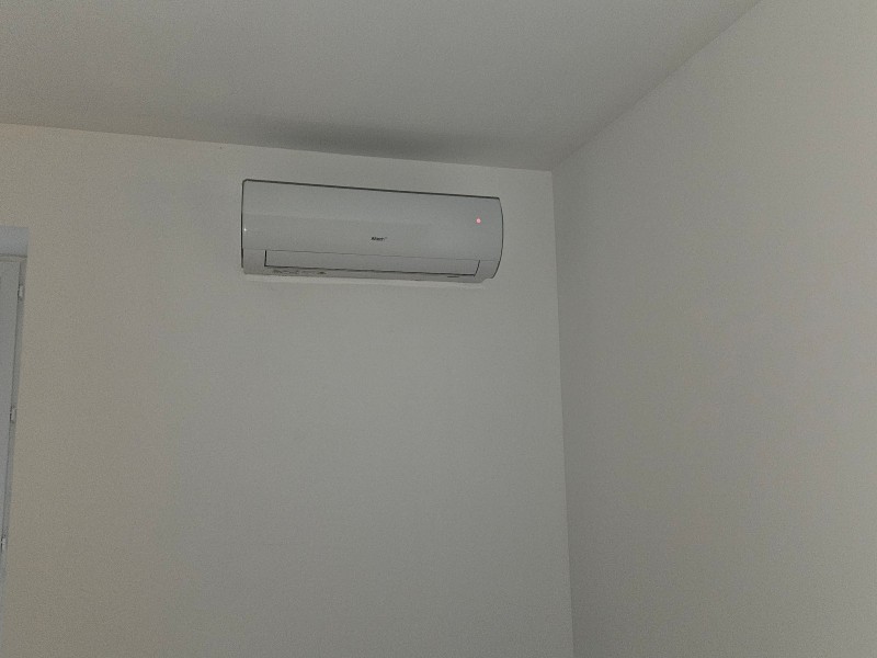 Installation d'une Pompe à chaleur de type gainable Atlantic fujitsu dans une maison à Pessac