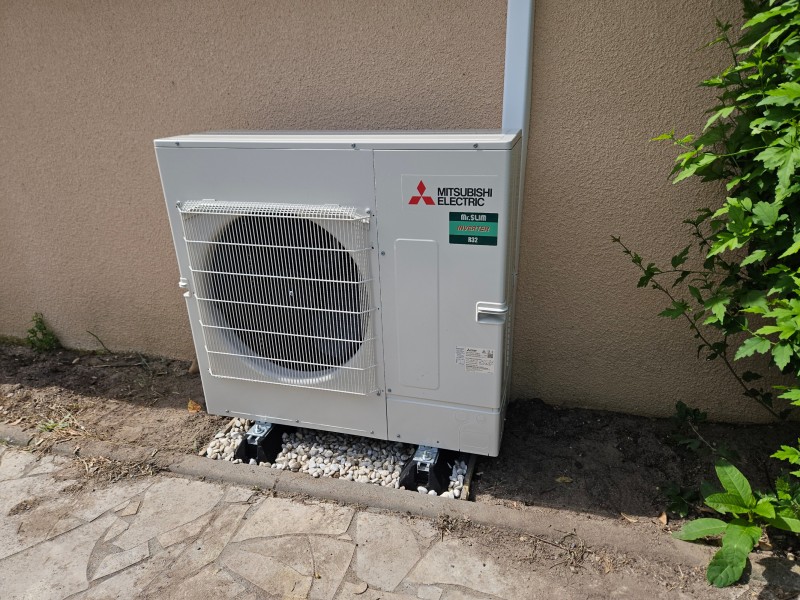 Chauffagiste et Climatisation réversible. Installateur de climatisation gainable Mitsubishi à Langon