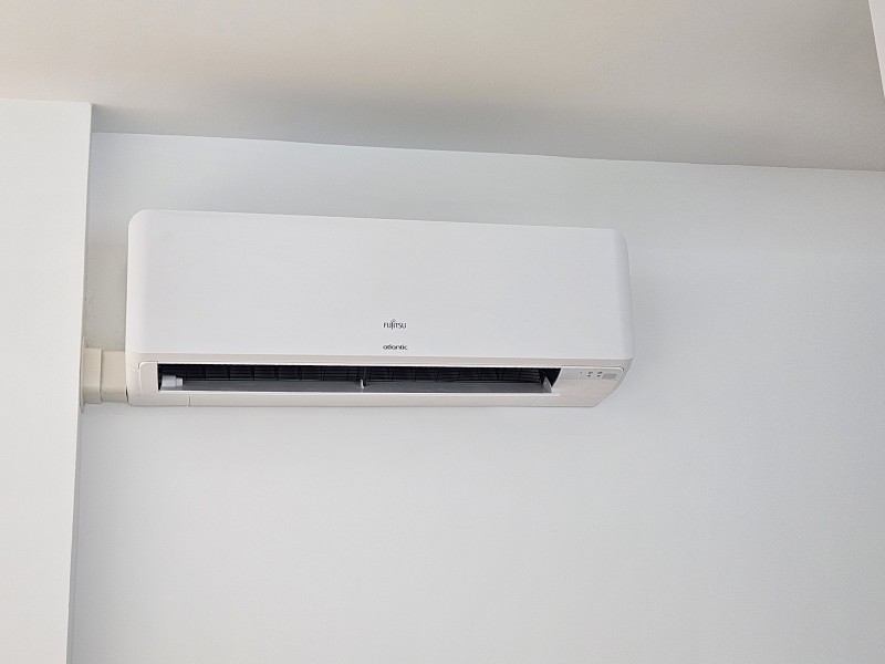 Installation d'une clim Atlantic fujitsu  à cadillac. 